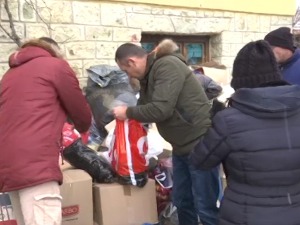 Помоћ стиже у Златокоп, мештани прижељкују да се врате кући