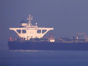 Индонезија запленила иранске и панамске танкере