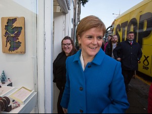 Премијерка Шкотске: Тражићемо правни оквир за независност