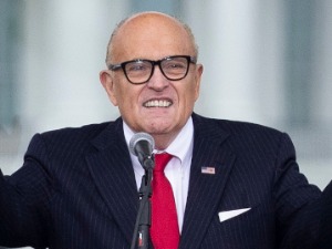 Тужба против Ђулијанија тешка 1,3 милијарде долара 