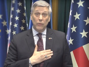 Коснет: Амерички војници нису погинули ради велике Албаније или велике Србије