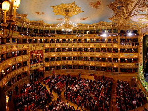 Музика ноћи