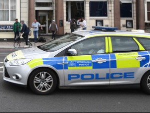 Ухапшен мушкарац због сумње да је послао сумњиви пакет у фабрику вакцина у Велсу