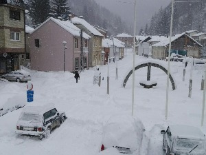 Црна Трава поново добила струју, већина села у тој општини и даље без електричне енергије