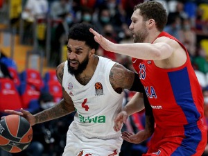 Бајерн срушио ЦСКА у Москви, Недовић водио ПАО до победе