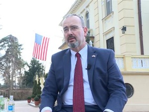 Годфри: Бајден и његов тим уважиће српске интересе