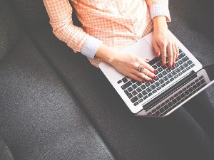 Нови електронски сервис – замена возачке дозволе без одласка на шалтер уз достављање на кућну адресу