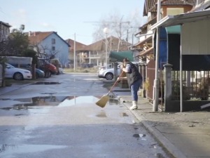 Стварност једног краљевачког насеља-три деценије без атмосферске канализације, а решење се не назире! 