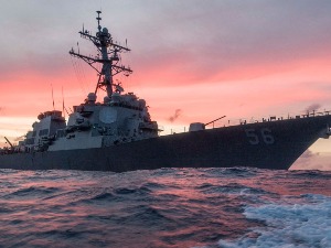 САД послале разарач у Тајвански мореуз