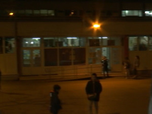 Непозната особа пуцала из ваздушне пушке током часа физичког, повређен ученик