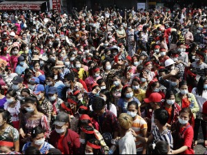 Хиљаде људи на улицама Мјанмара, захтевају ослобађање Аунг Сан Су Ћи