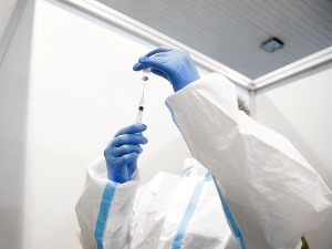 Дилеме у вези са вакцинацијом – стручњаци за РТС разјаснили све детаље и нејасноће