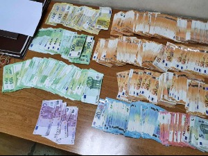 Цариници спречили кријумчарење 160.000 непријављених евра