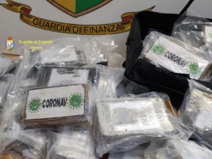 "Корона кокаин" заплењен у Италији, ухапшен Албанац