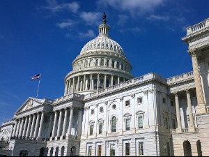 Сенат: Суђење за опозив Трампа у складу са Уставом