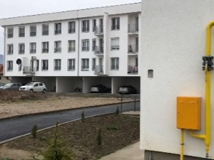 Кров над главом за више од хиљаду избеглих 