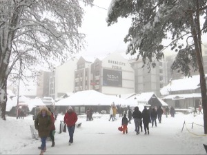 На Златибору око 30.000 људи, појачане контроле поштовања мера