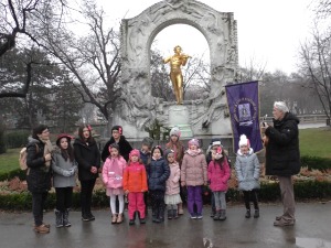 Срби из Аустрије дирљивом видео поруком честитали Србији Сретење, Дан државности