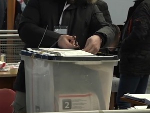 Чекају се званични резултати избора на КиМ, које су прве поруке Куртија