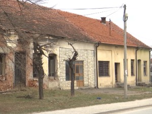 Зашто је обнова Дисове куће и даље мртво слово на папиру