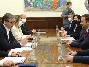 Вучић са министром спољних послова Северне Македоније
