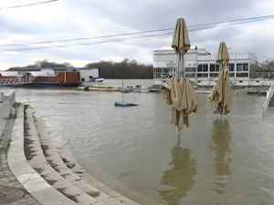 Барже и откачени сплавови – опасност која вреба на рекама