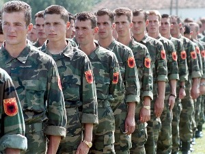 Нова статусна конференција у Хагу, тужилаштво и одбрана се споре око обелодањивања доказа