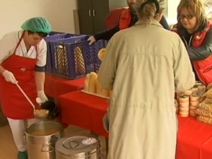 Почела са радом дигитална платформа "Тањир по тањир" - омогућена донација хране једним кликом