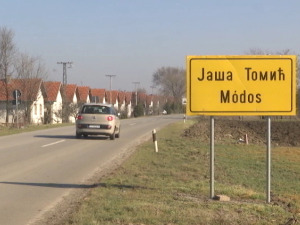 И после 16 година од катастрофалних  поплава у Јаши Томићу неке куће чекају станаре 