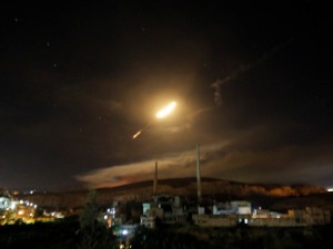 Сиријска војска осујетила изралеске ракетне нападе на Дамаск