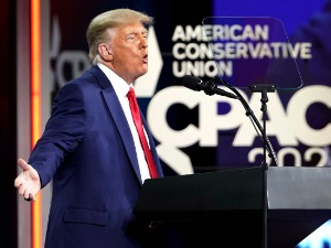 Трамп најављује кандидатуру за Белу кућу 2024.