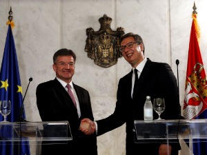 Вучић са Лајчаком у среду у Председништву