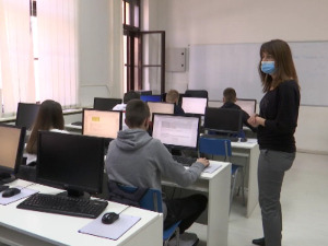 Бесплатни уџбеници фондације “Алек Кавчић“ сада доступни свој деци, штампа два динара по страни