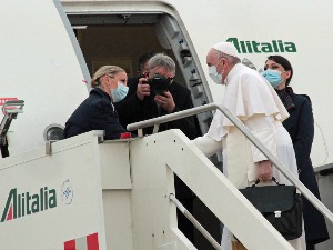 Папа Фрања стигао у посету Ираку, циљ јачање међурелигијског дијалога