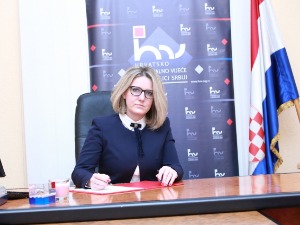 ХНВ: Захтев Вучићу да хрватски језик буде службени у Сомбору, Апатину, Бачу и АП Војводини