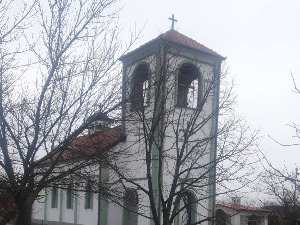 Канцеларија за КиМ: Обијене и опљачкане цркве у Клокоту и Партешу