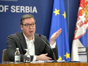 Вучић: Вакцинација опредељује економску будућност Србије