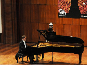 Николај Лугански