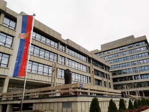 Бивши заменик начелника СБПОК-а негирао кривично дело, тужилац тражи притвор