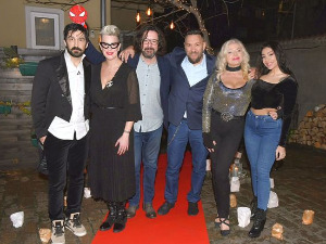 На вечери код... Нигора