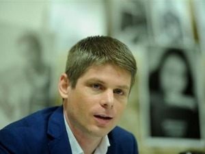 Гујон: Нико се неће бавити српским језиком, ако ми то не урадимо