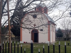 Канцеларија: На КиМ обијена црква у Горњој Гуштерици, пета за 10 дана