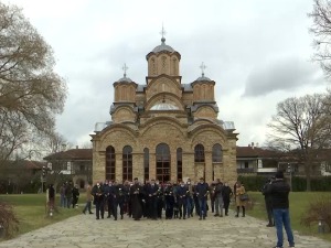 Парастоси у Грачаници и Kосовској Митровици на годишњицу погрома – породице жртава чекају правду