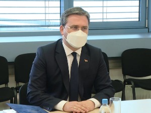 Селаковић са члановима Председништва БиХ – решавање отворених питања путем дијалога