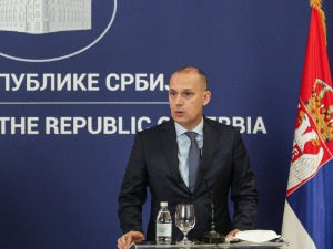 Лончар за руске Вести ТВ: Србија се сама борила за вакцине