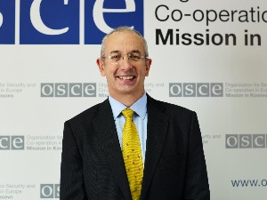 Британски дипломата Мајкл Давенпорт именован за новог шефа Мисије ОЕБС-а у Приштини