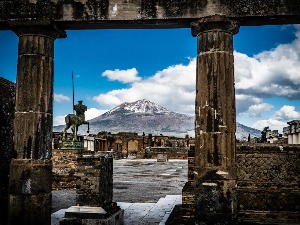 Паклени облак Везува збрисао сав живот у Помпеји за 15 минута