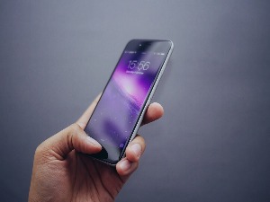Колико мобилних телефона имате?