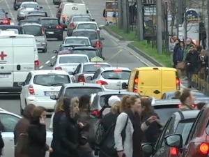 Упозорење родитељима – учестале незгоде на местима где је највише деце 