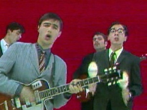 Широм затворених очију - Златни папагај